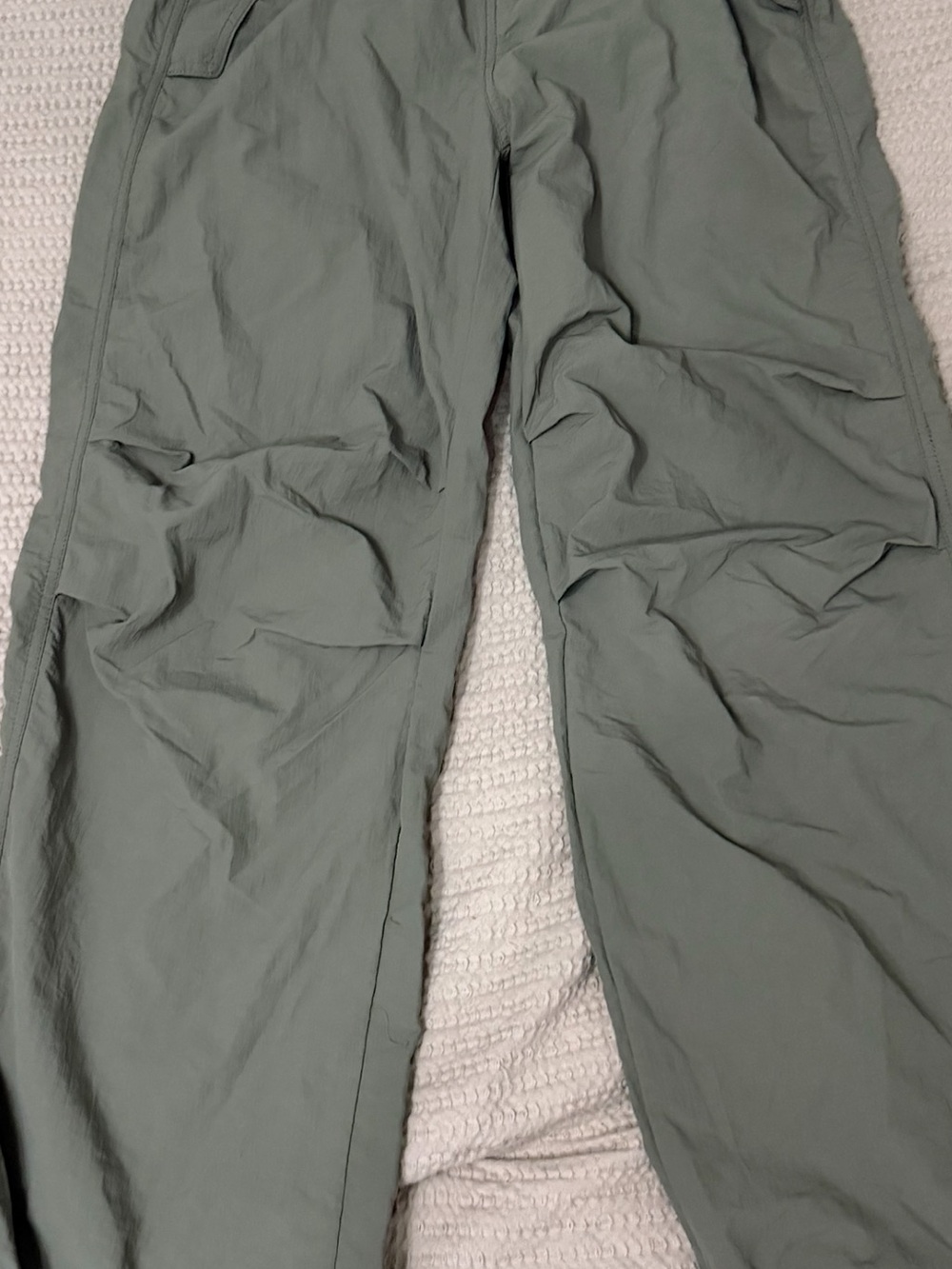 Love women’s Sage-Green Cargo Pants